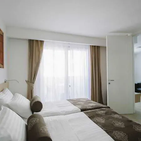 City Beach Apartment