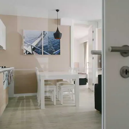 City Beach Apartment 4* Makarska